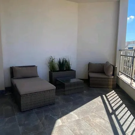 Modern 1 Bedroom 400m Away From The Sea