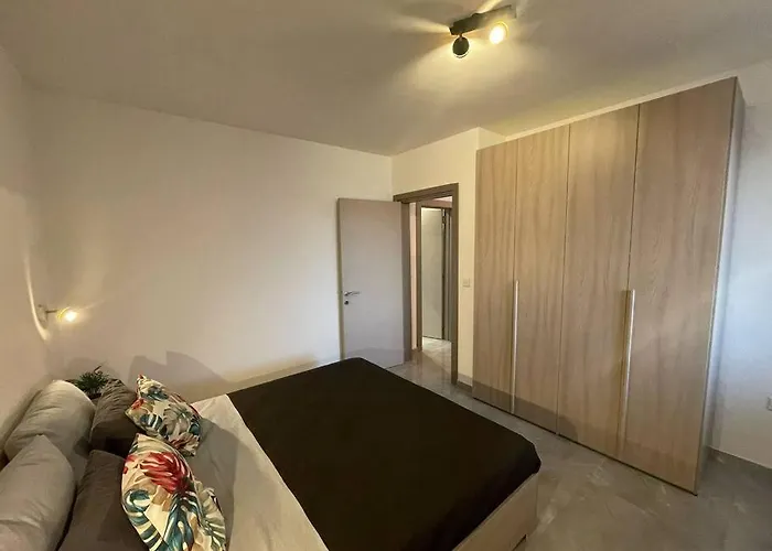 Modern 1 Bedroom 400m Away From The Sea Apartamento