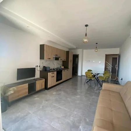 Apartman Modern 1 Bedroom 400m Away From The Sea *